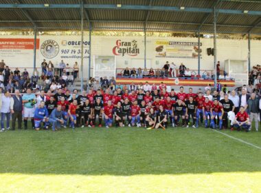 Leyendas del Valencia en Villarrobledo (Foto: Pedrán / Villarrobledo diario)